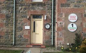 1 Lochness Rooms&Hostel